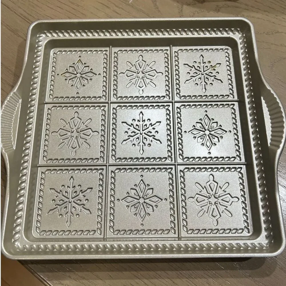 Nordic Ware Cast Aluminum Snowflake English Shortbread Pan
